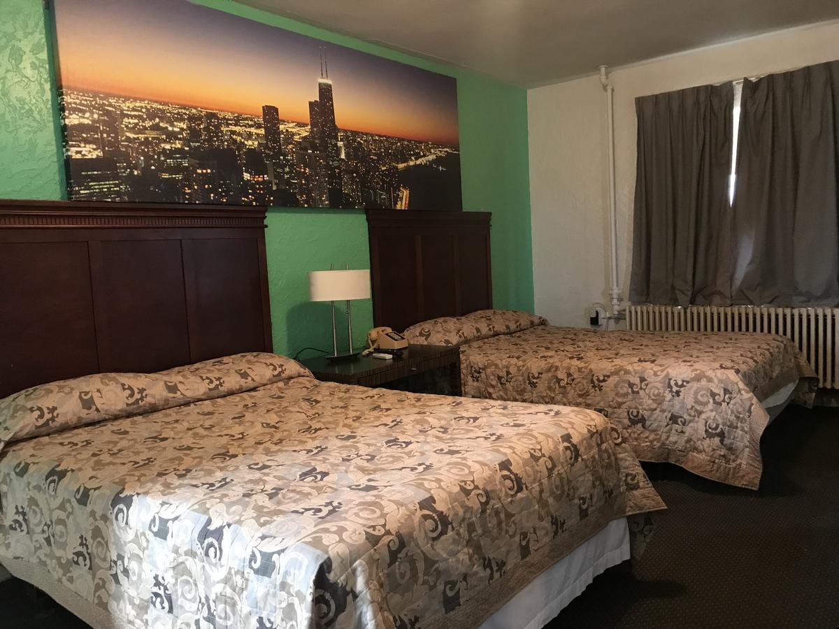 Fiesta Motel Понтиак Экстерьер фото