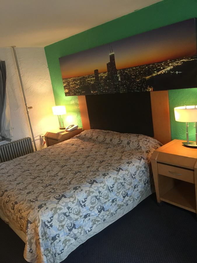Fiesta Motel Понтиак Экстерьер фото